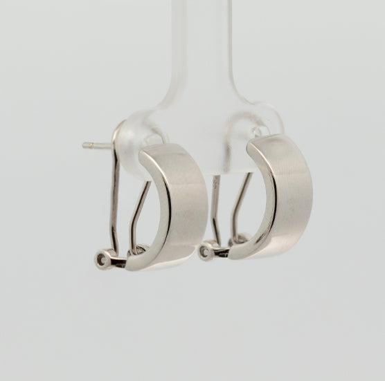 Pendientes Omegas. Plata de Ley 925 mls.