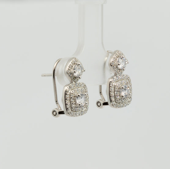 Pendientes Omega con circonitas. Plata de Ley 925 mls.