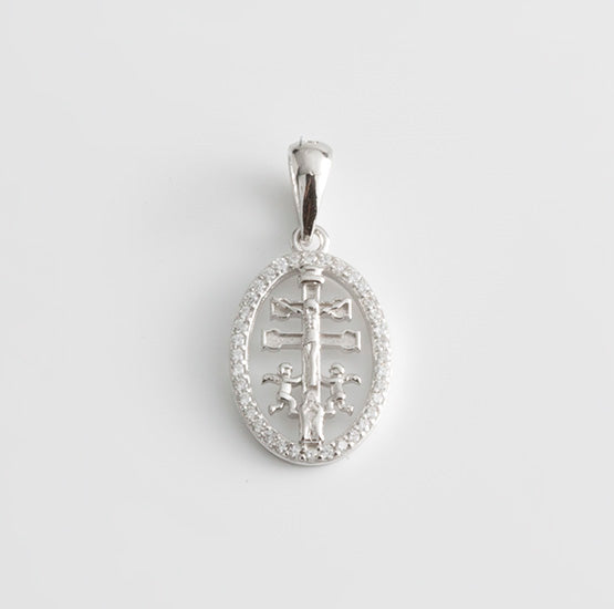 Pearl earrings, flower-shaped, adorned with white zircons