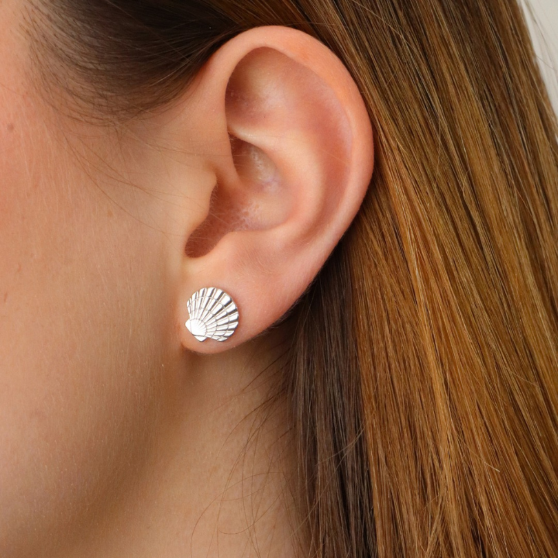 Pendientes de presión: Elegancia y comodidad en joyería