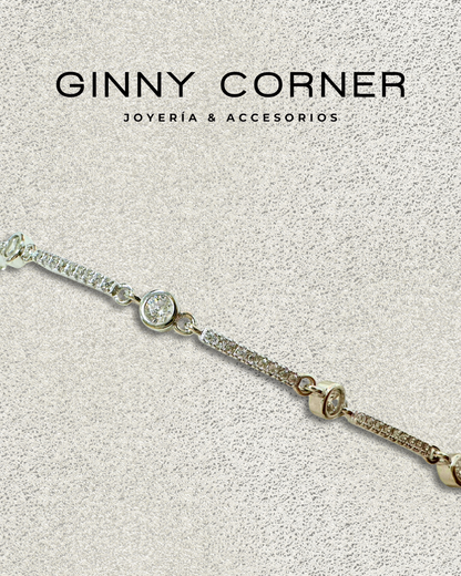 Silver bracelet with white zircons