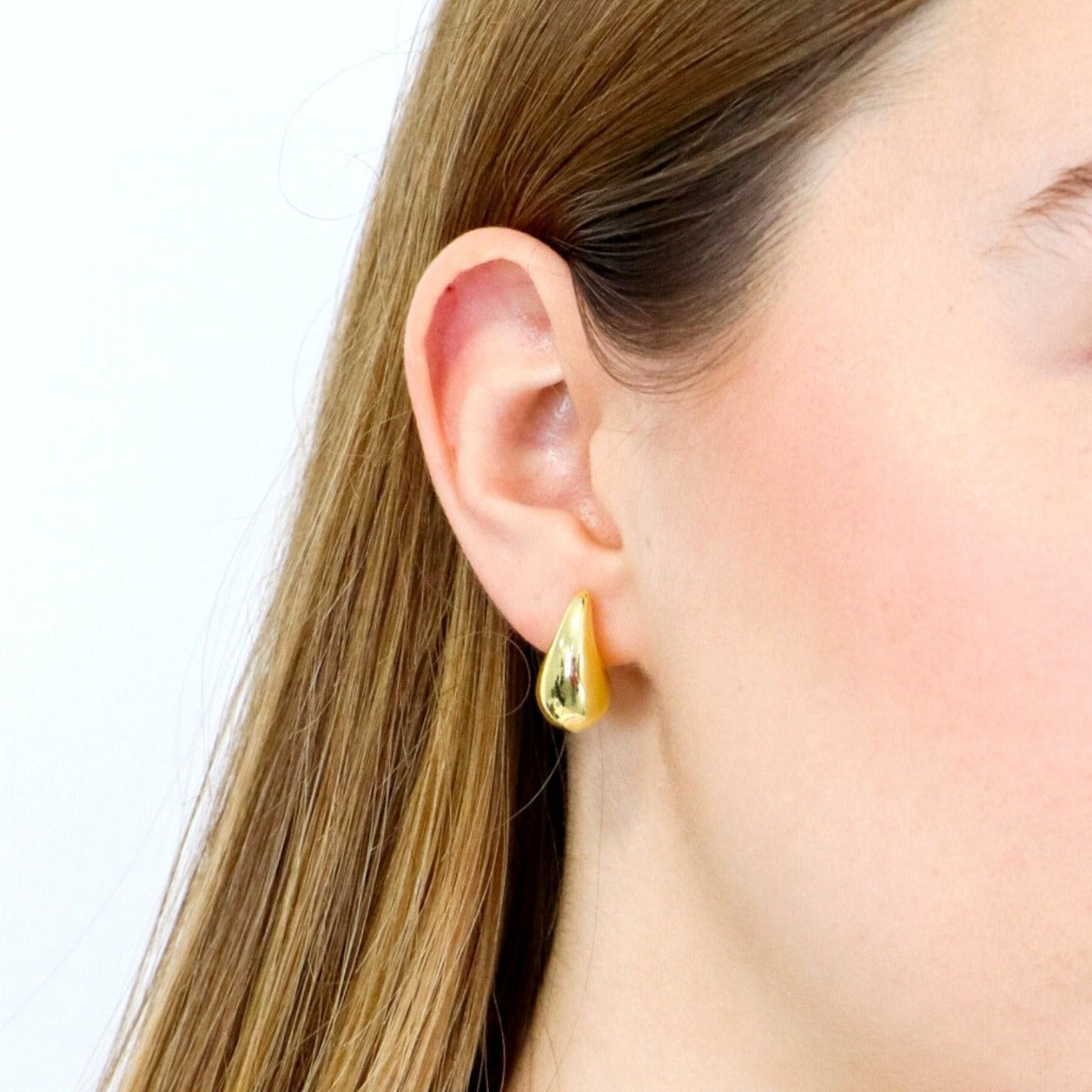 GOTA earrings made of 18k gold plated silver